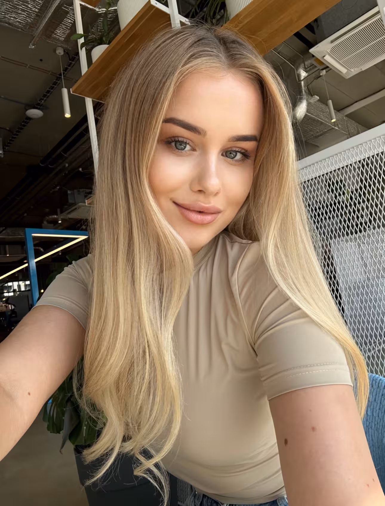 Irina chatear con mujeres ucranianas