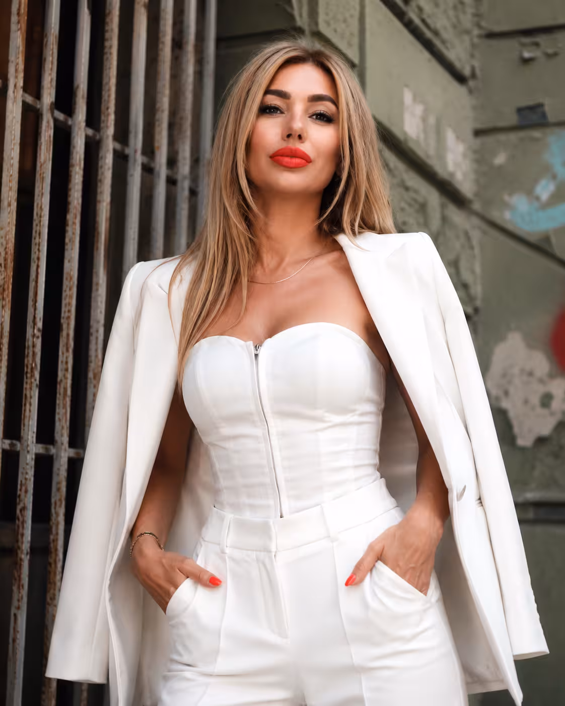 Yana 40 yo from Dnipro Ukraine Russian female astronauts