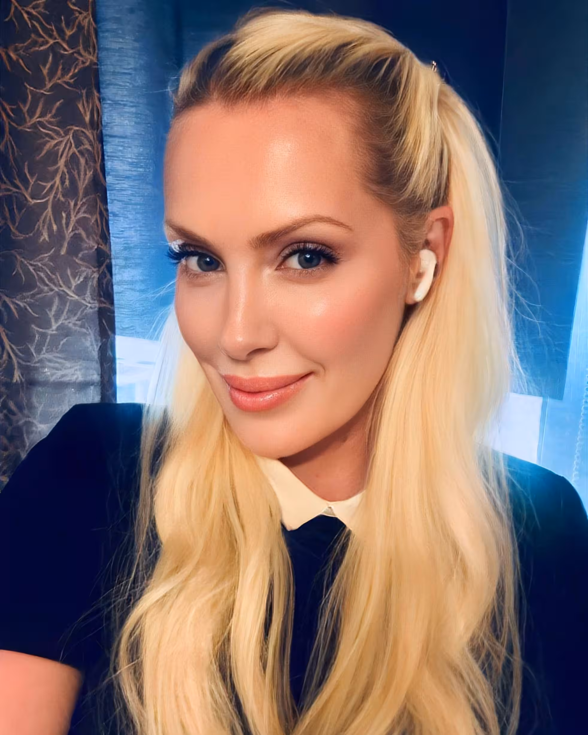 JULIA 44 yo from Kiev Ukraine Russian women looking for a partner