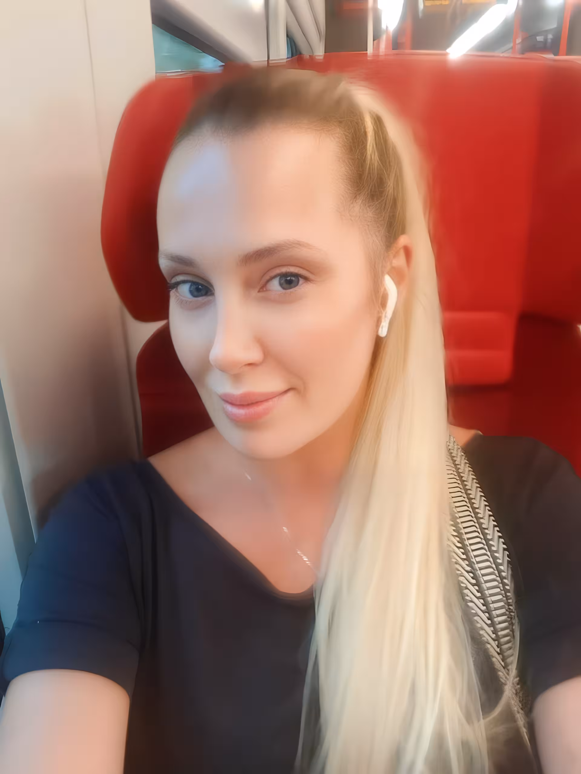 JULIA 44 yo from Kiev Ukraine Russian women looking for a partner