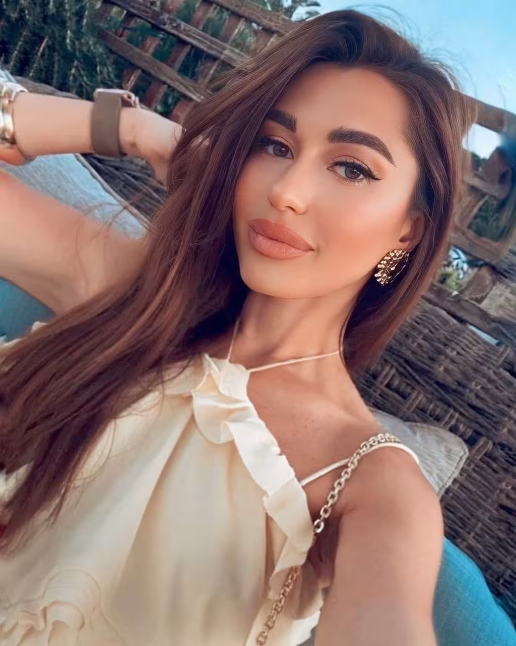 Iryna 34 yo from Lisboa Portugal WhatsApp of Russian women
