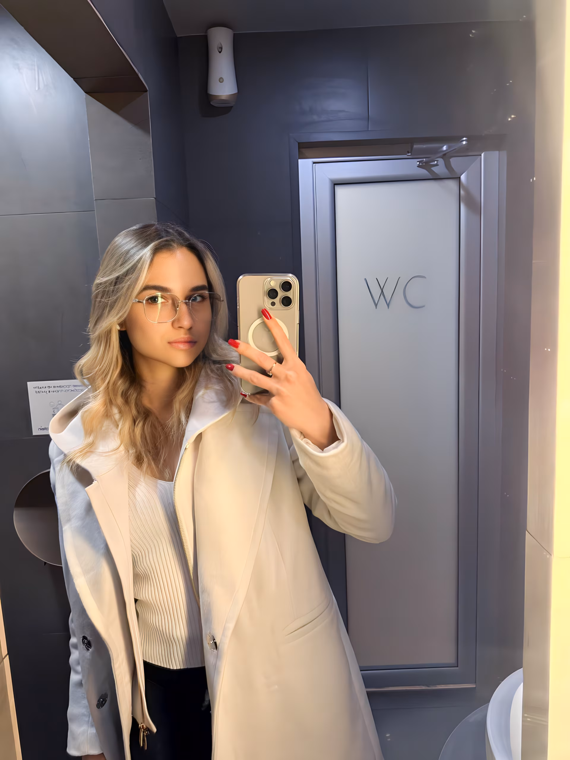 Daryna 22 Kharkiv  Ukraine Russian women looking for a partner