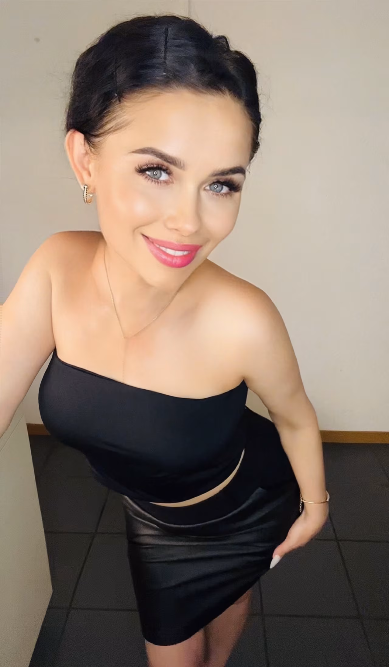 Tetiana 41 Fribourg Switzerland Characteristics of Russian women