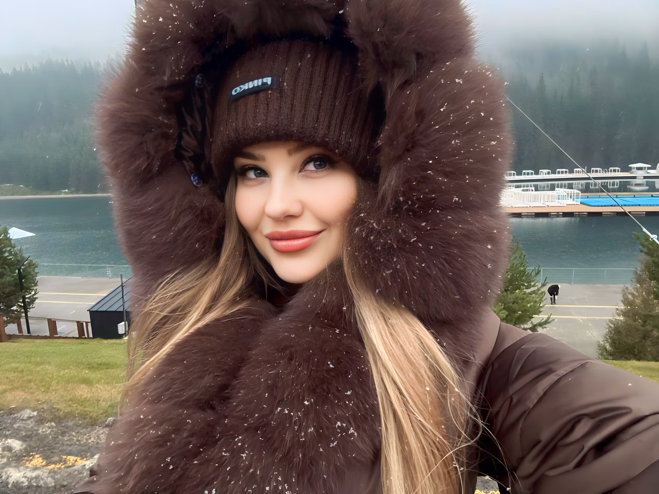 Anita 22 Okhtyrka Ukraine Russian women aged 40