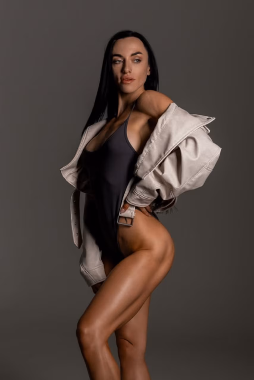 Viki 31 Sofia Bulgaria Russian women bikini