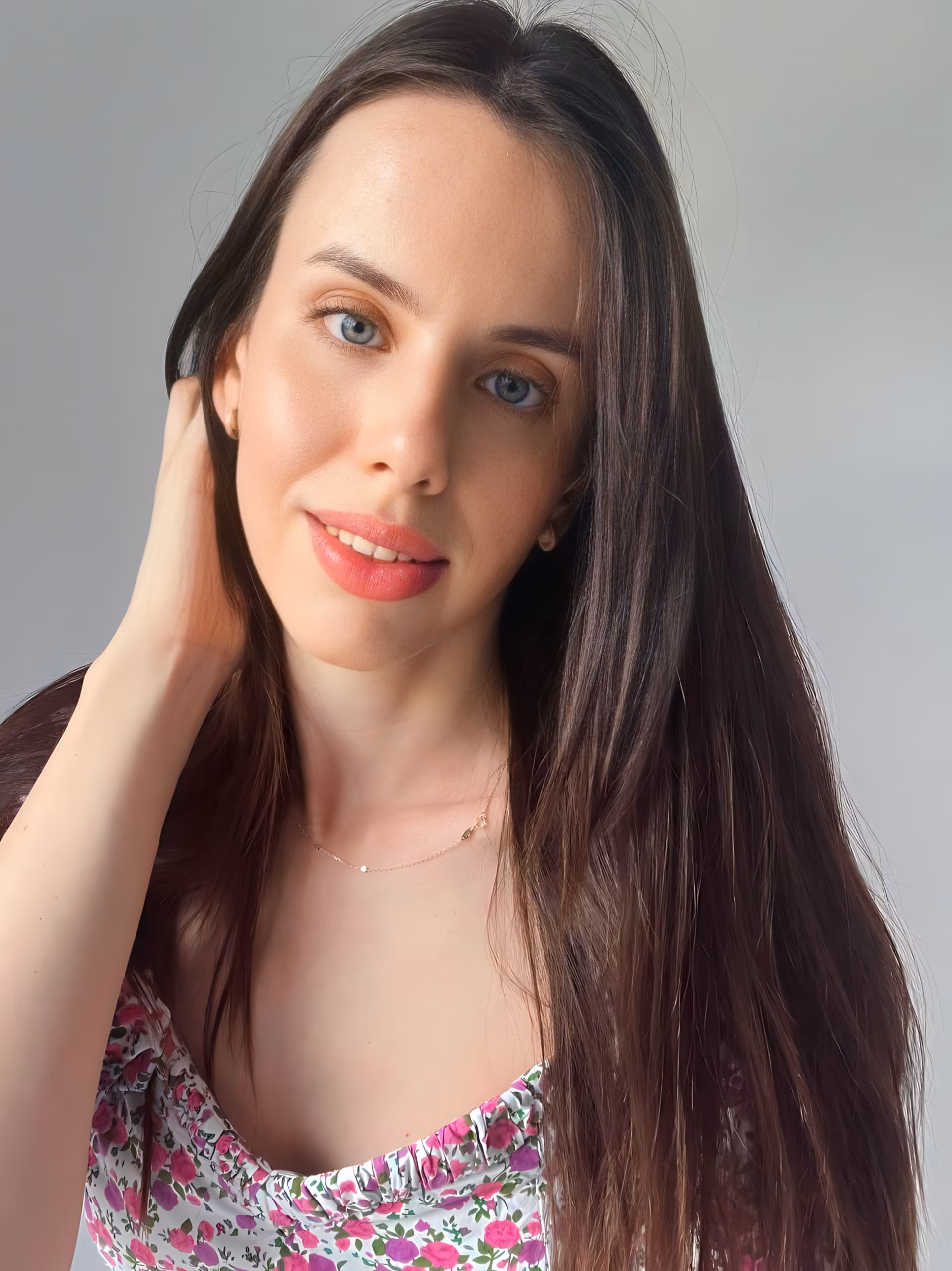 Lilia 30 Bucharest Romania Ukrainian woman