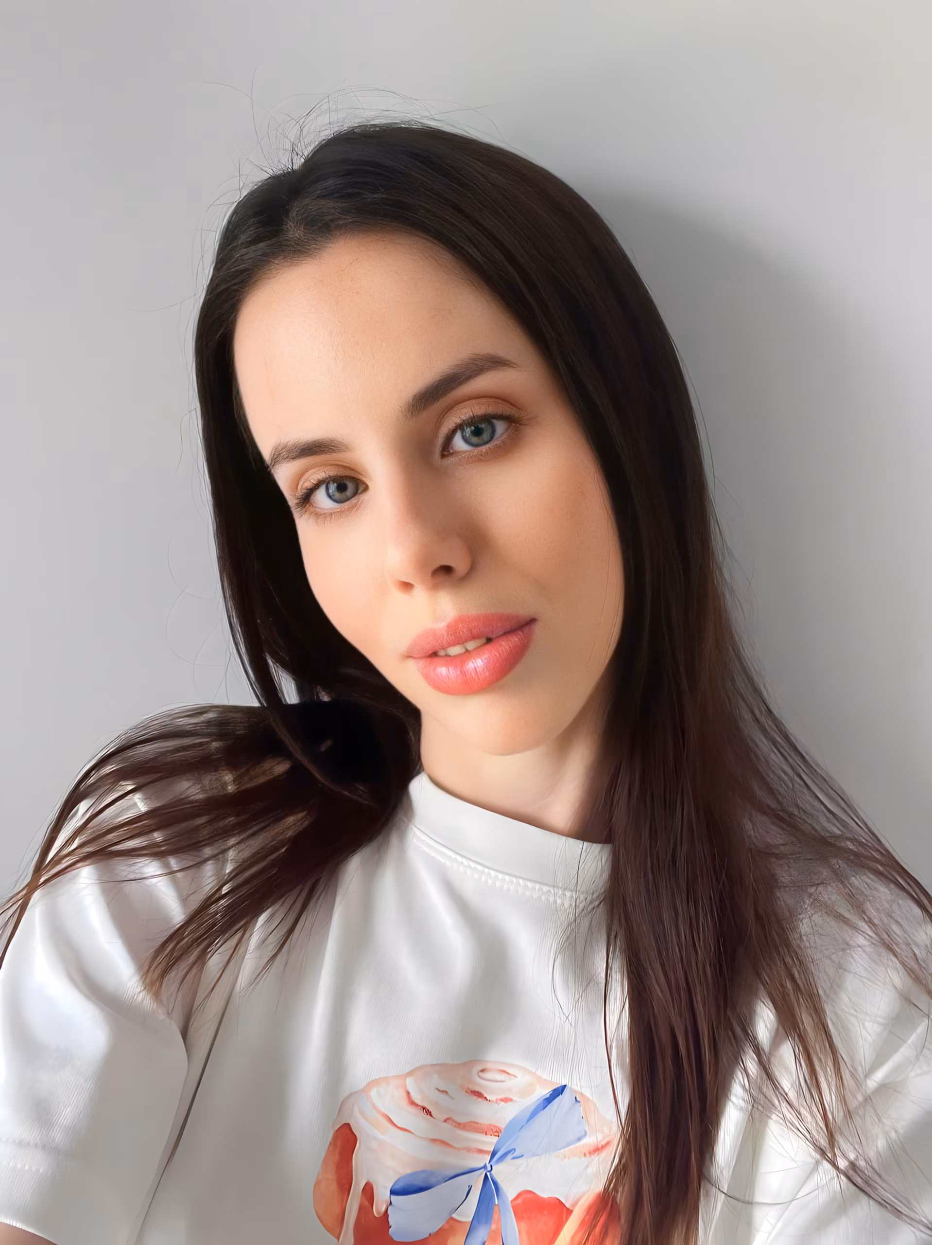 Lilia 30 Bucharest Romania Ukrainian woman