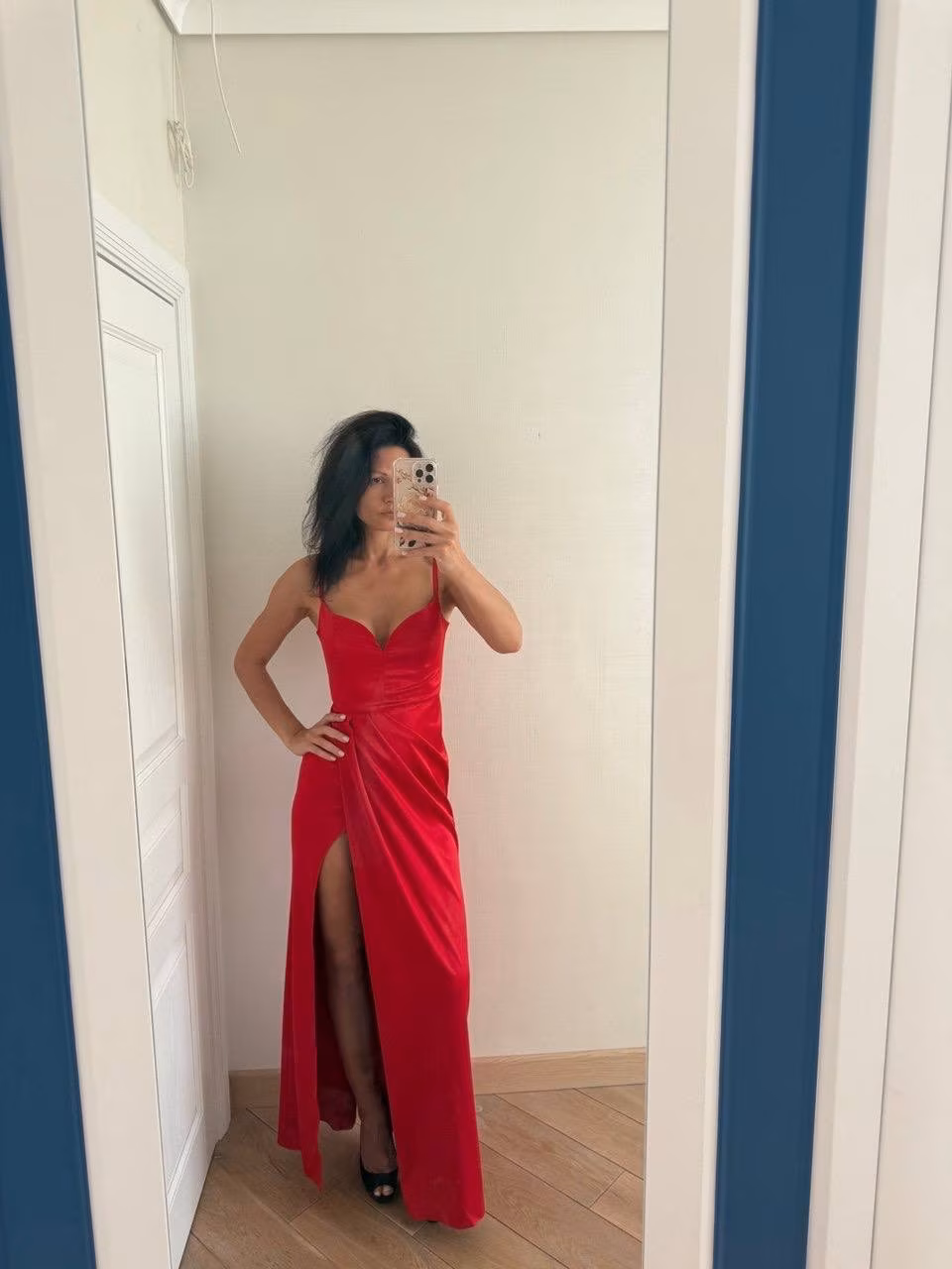 Yaroslava 43 Kyiv Ukraine What are Russian women like physically