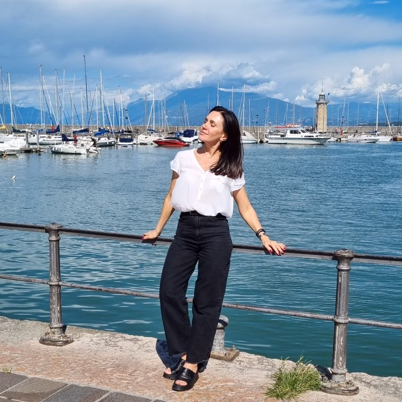 Irina 42 Desenzano del Garda Italy Women of Ukraine looking for a partner