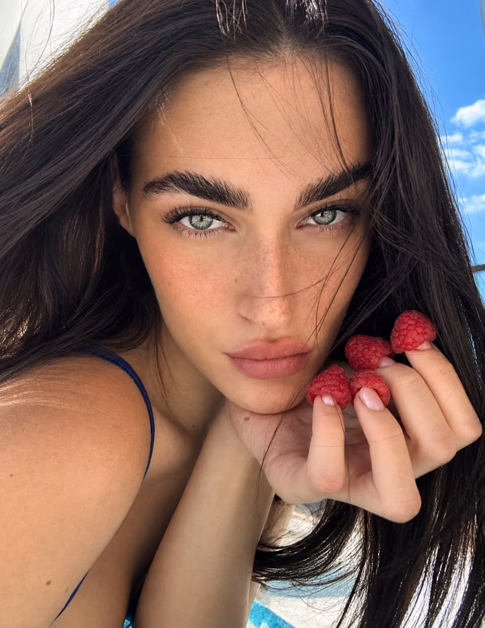Diana 21 Kyiv, Paris Ukraine Russian Ukrainian women