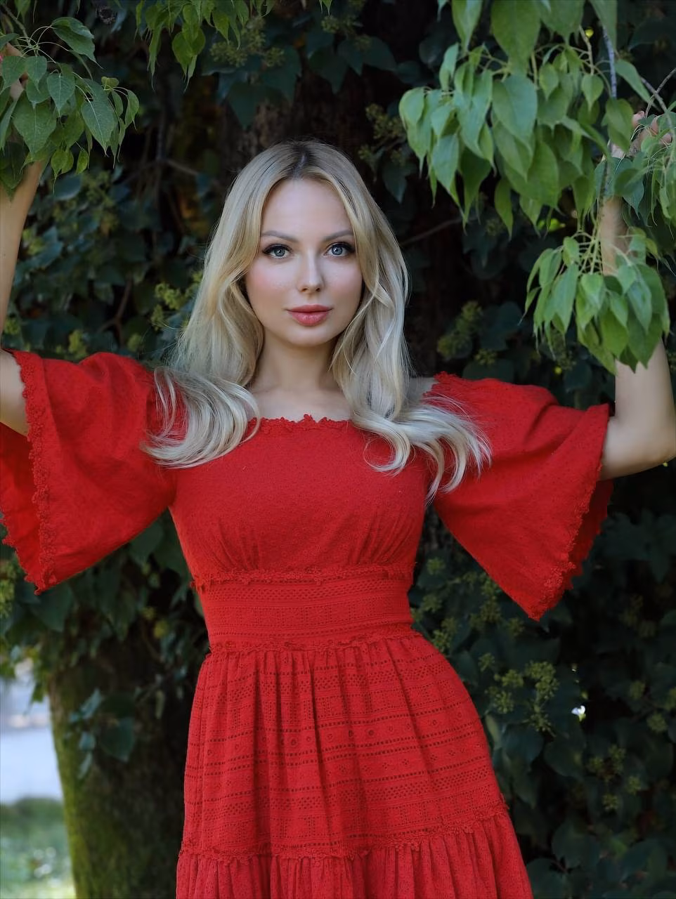 Yulia 40 Cannes France Russian women images