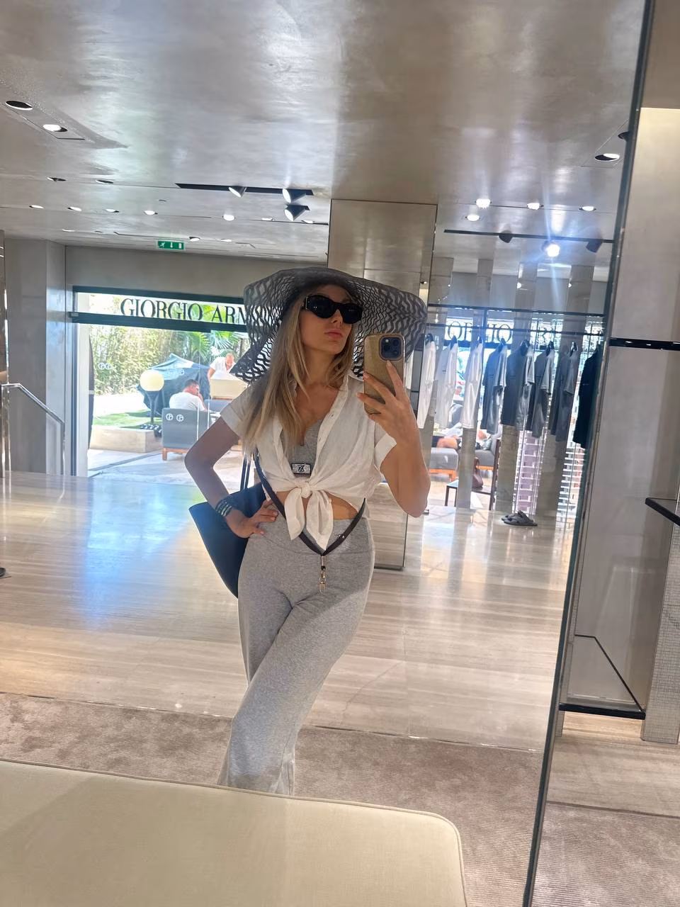 Yulia 40 Cannes France Russian women images