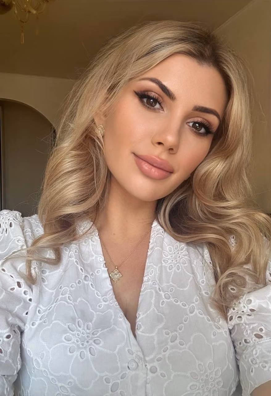 Maryna 36 Beijing/Kyiv China Russian women looking for a partner